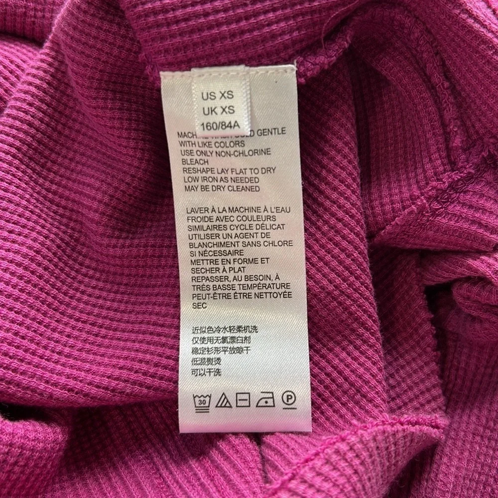 Anthropologie Pilcro Thermal Waffle Knit Split Hem Top in Raspberry Sz XS NEW